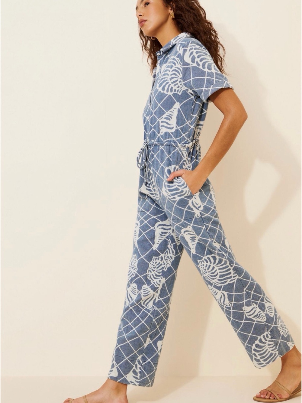 Little Lies Blue & White Shell-Print Denim Women’s Short-Sleeve Romper - Picture 2 of 3